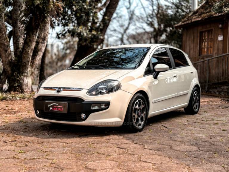 FIAT - PUNTO - 2015/2015 - Bege - R$ 43.900,00