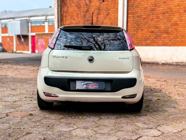 FIAT - PUNTO - 2015/2015 - Bege - R$ 43.900,00