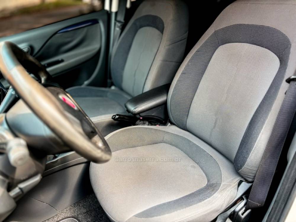 FIAT - PUNTO - 2015/2015 - Bege - R$ 43.900,00