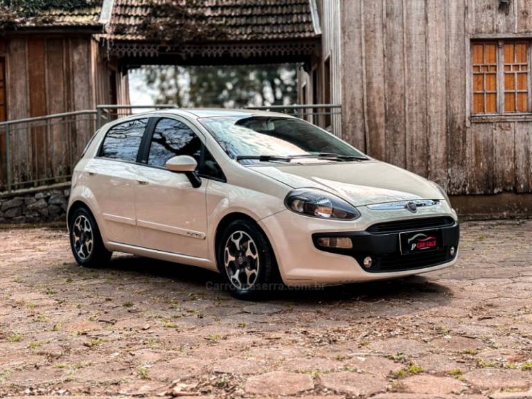 FIAT - PUNTO - 2015/2015 - Bege - R$ 43.900,00
