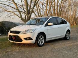 FORD - FOCUS - 2011/2012 - Branca - R$ 54.900,00